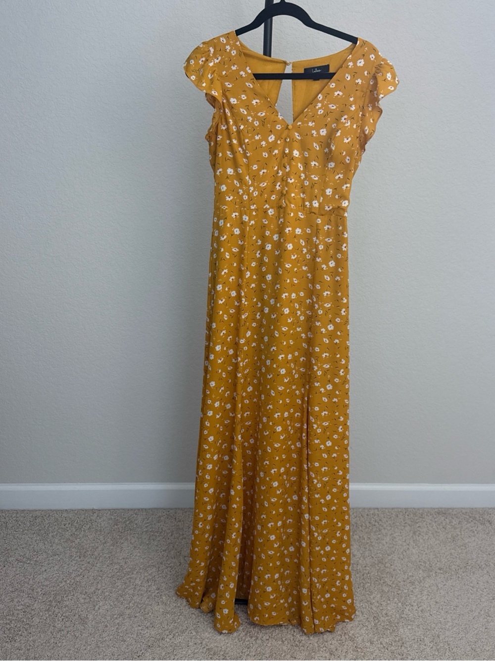 Lulus golden floral maxi dress size M